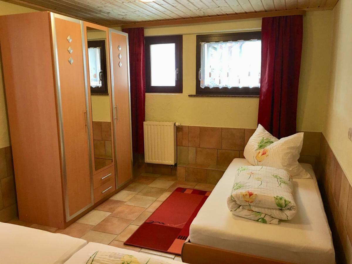 Ferienwohnung Am Gruenbach 1 クルオルト・ラーテン エクステリア 写真